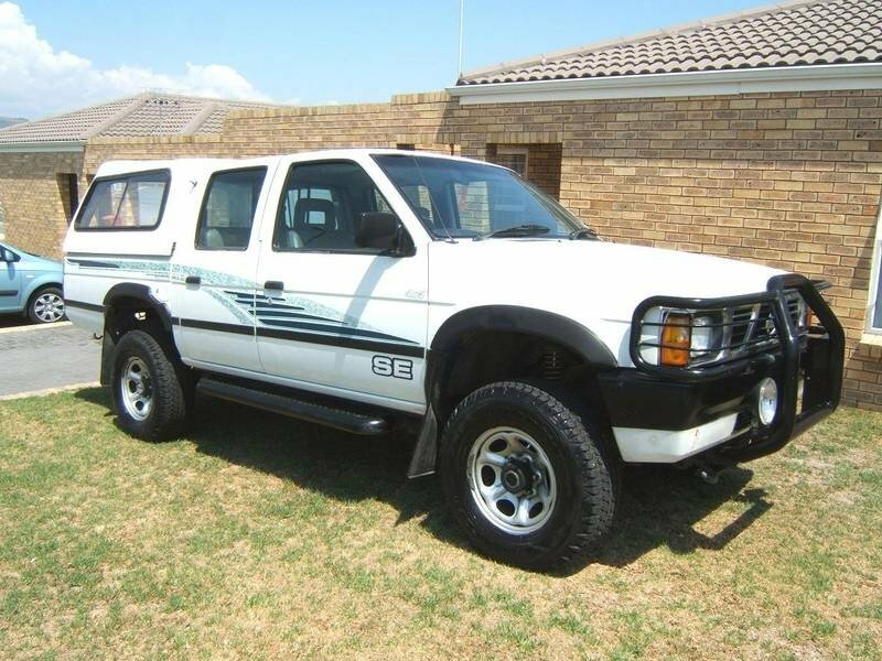 Nissan Navara (Frontier) I (D21) (1985–1998) · 2.5d MT (80 л.с.) 4WD