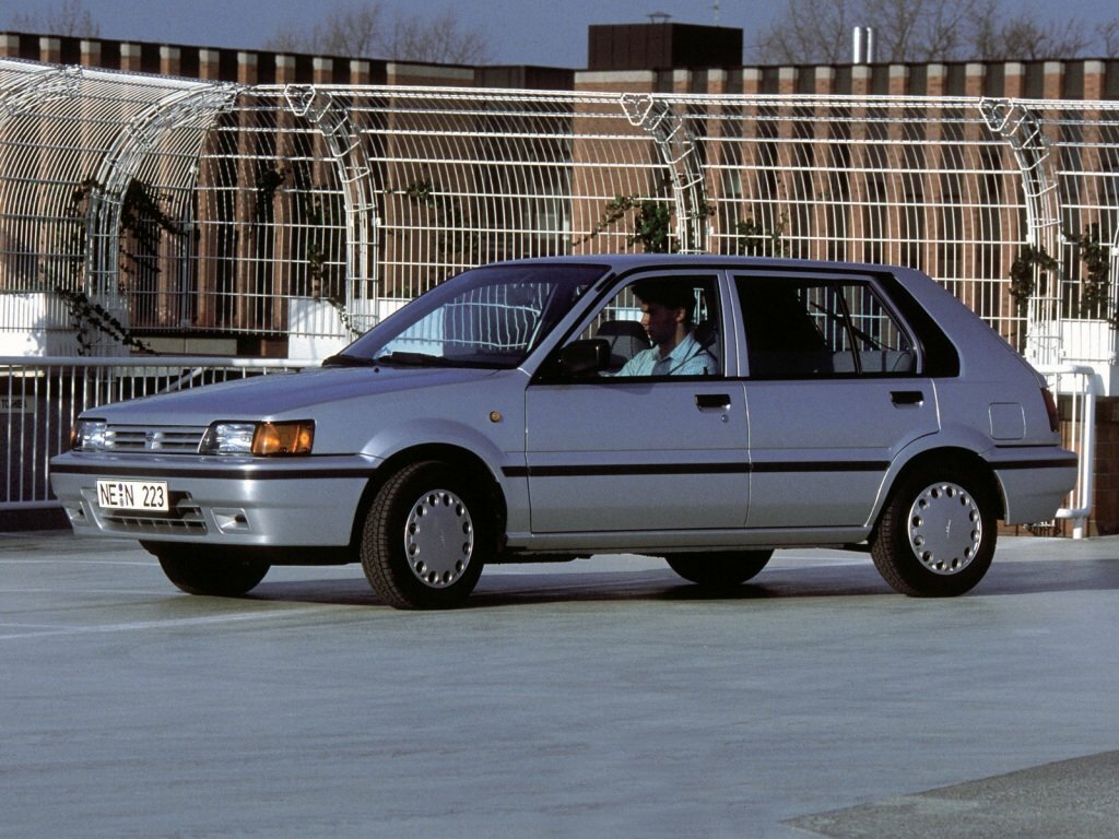 Nissan Sunny N13 (1986–1991) · 1.5 MT (71 л.с.)