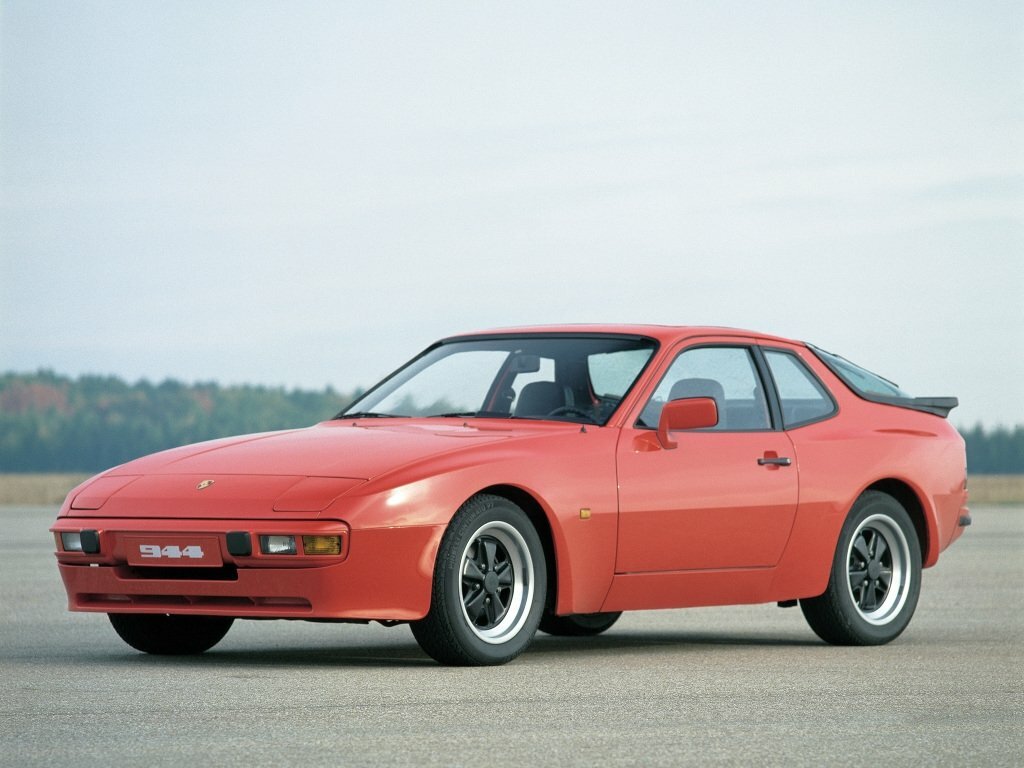 Porsche 944 (1981–1991) · 2.5 AT (160 л.с.)