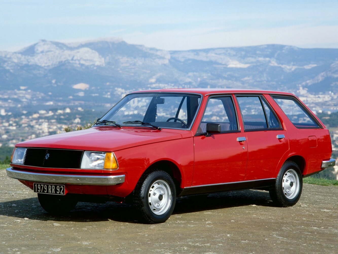 Renault 18 (1978–1986) · 1.7 MT (125 л.с.)