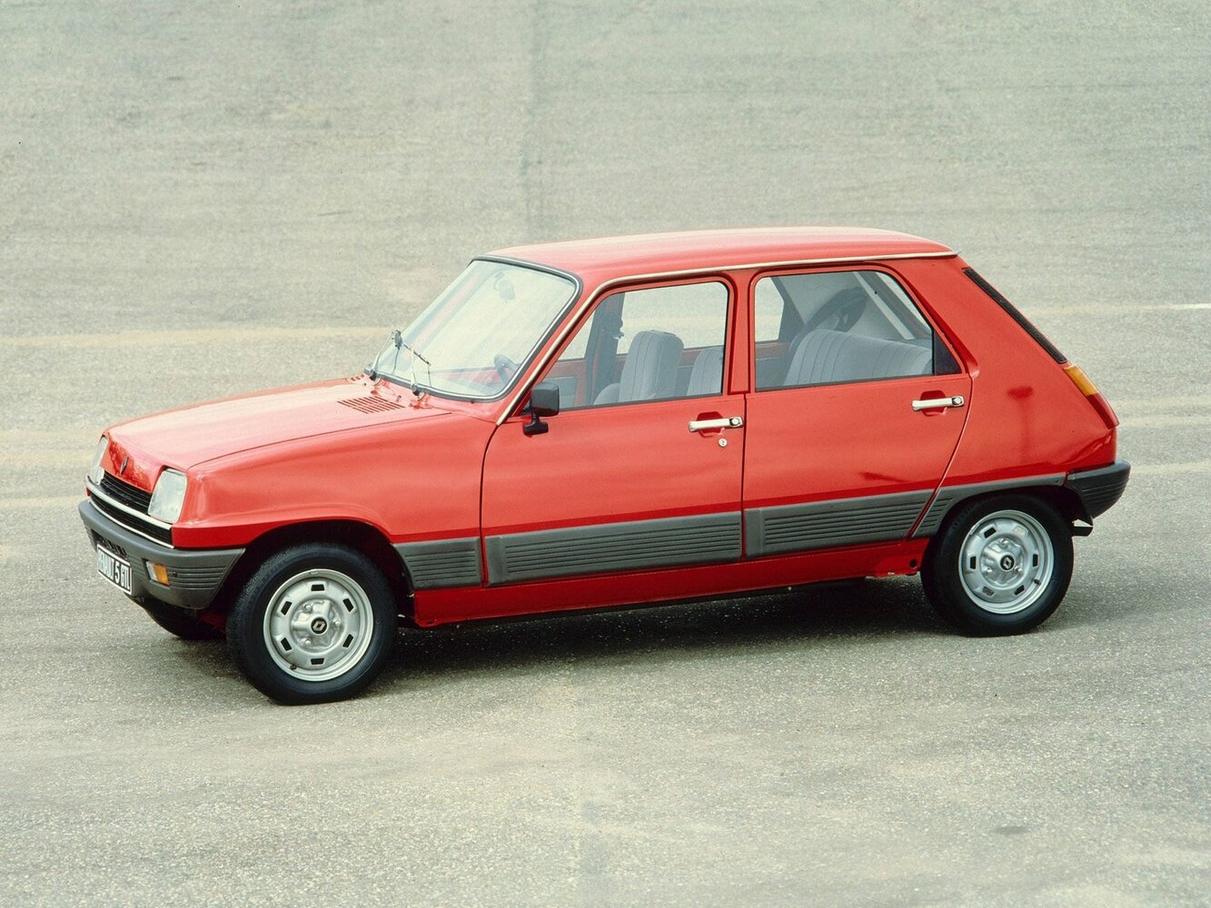 Renault 5 I (1972–1985) · 4-speed 1.3 MT (42 л.с.)