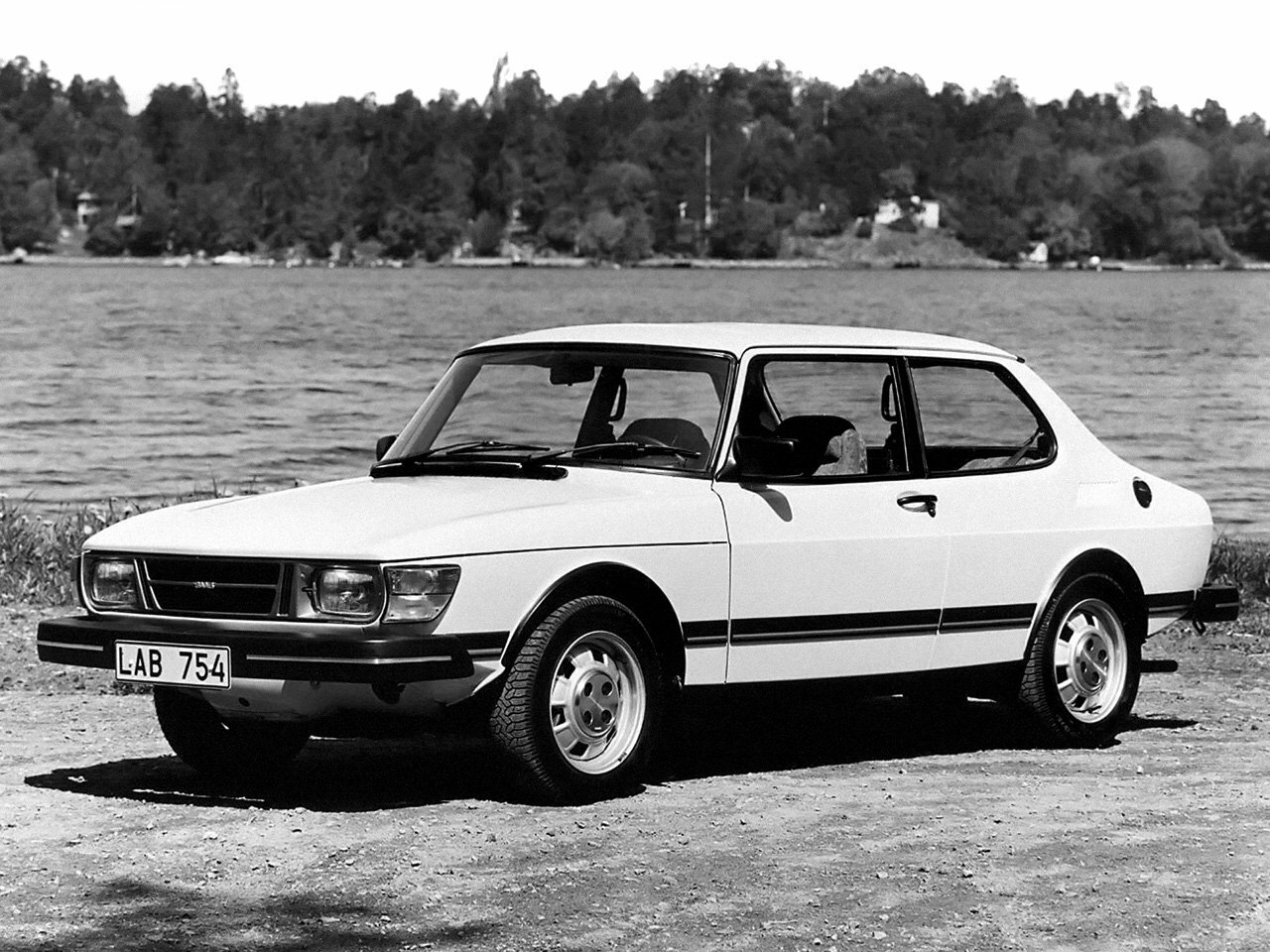 Saab 90 (1984–1987) · 2.0 MT (100 л.с.)