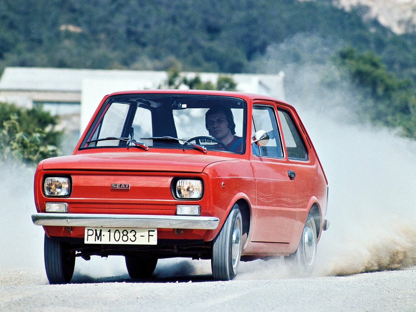 SEAT 133 (1974–1979) · 0.8 MT (34 л.с.)