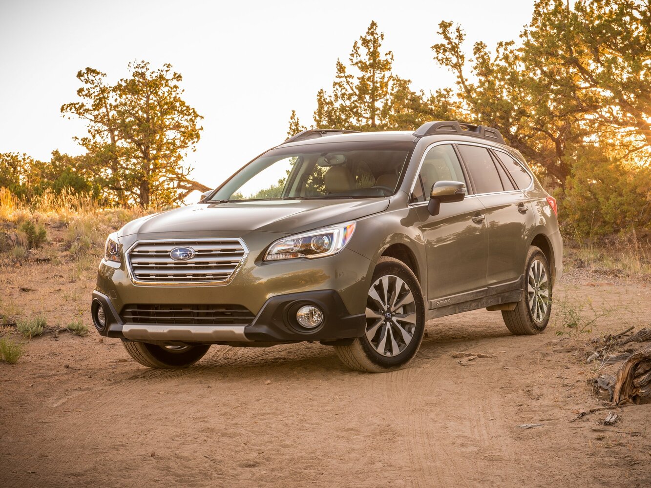 Subaru Outback V (2014–2018) · 2.5 CVT (175 л.с.) 4WD