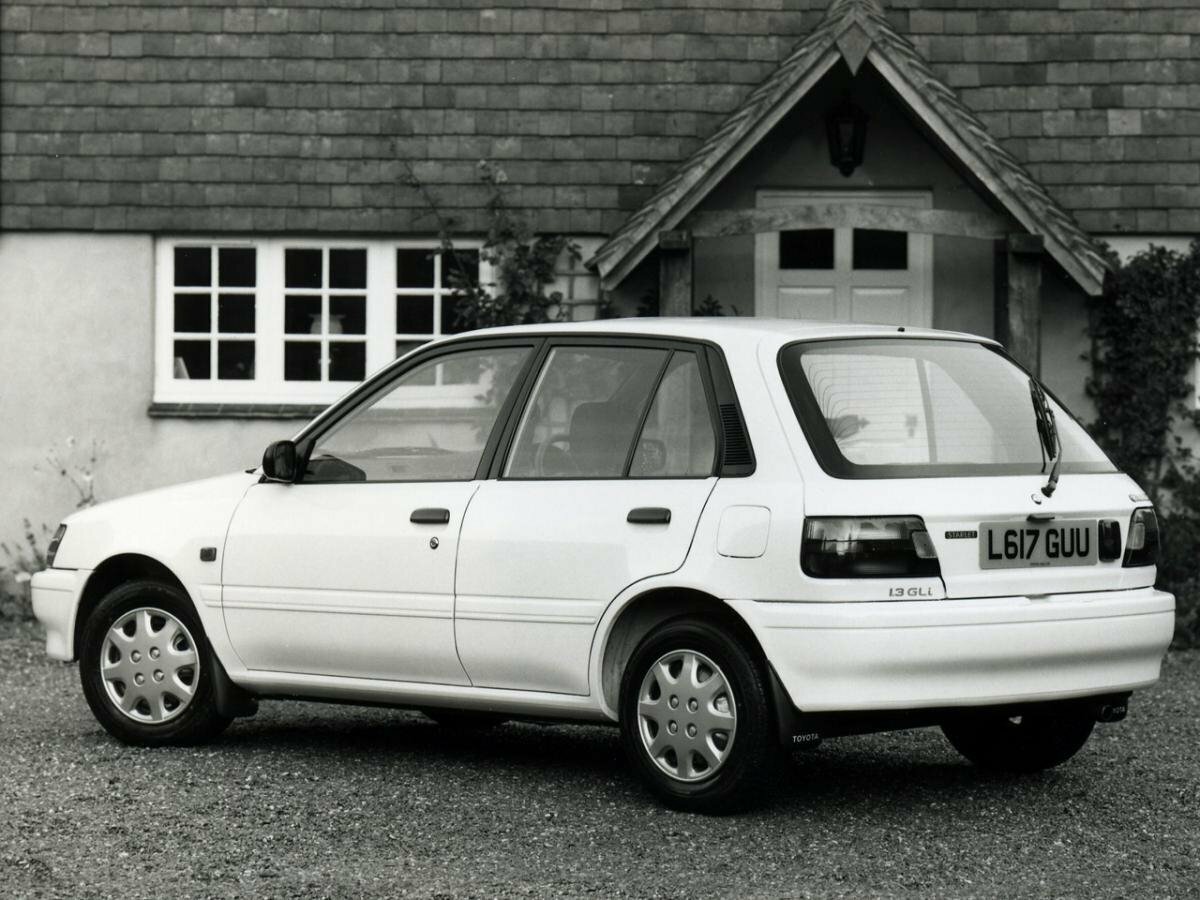 Toyota Starlet IV (P80) (1989–1998) · 1.3 AT (135 л.с.)