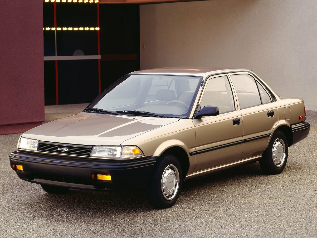 Toyota Corolla VI (E90) (1987–1993) · 1.6 MT (95 л.с.)