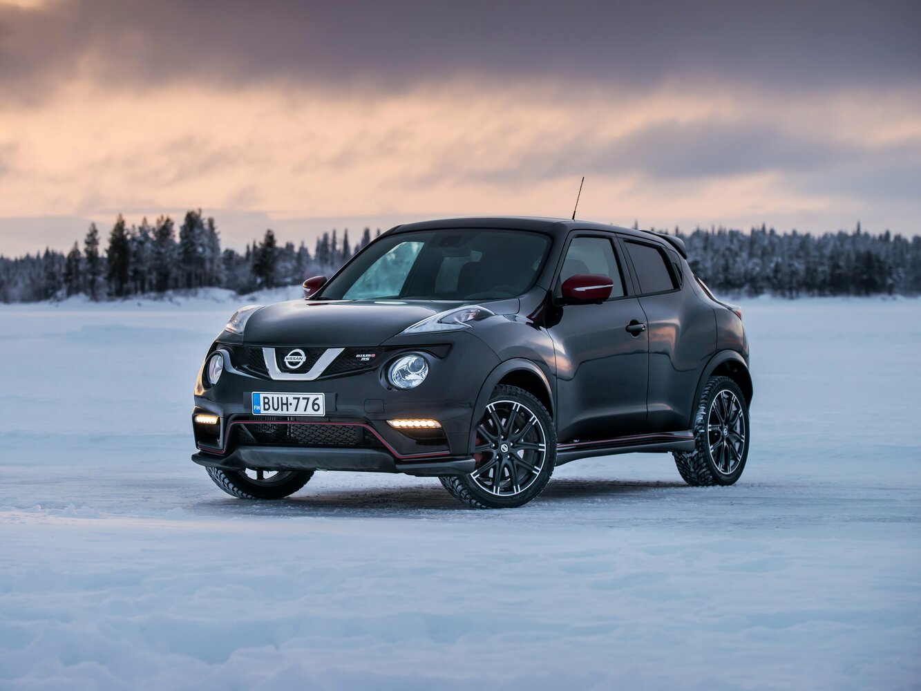 Nissan Juke Nismo I Рестайлинг (2014–2019) · RS 1.6 CVT (213 л.с.) 4WD