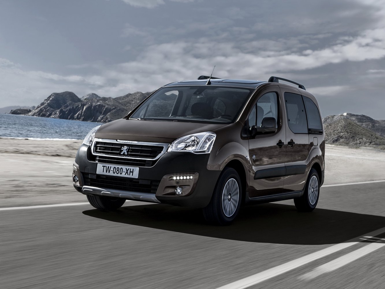 Peugeot Partner II Рестайлинг 2 (2015–2026) · 1.2 MT (110 л.с.)