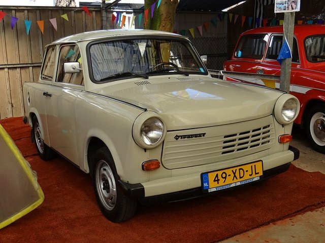 Trabant 1.1 (1990–1991) · 1.0 MT (41 л.с.)