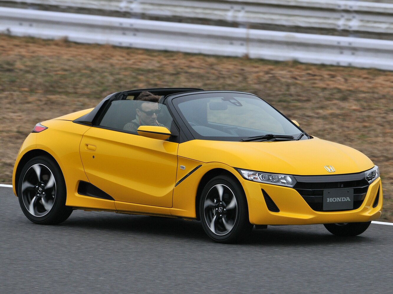 Honda S660 (2015–2022) · 0.7 CVT (64 л.с.)
