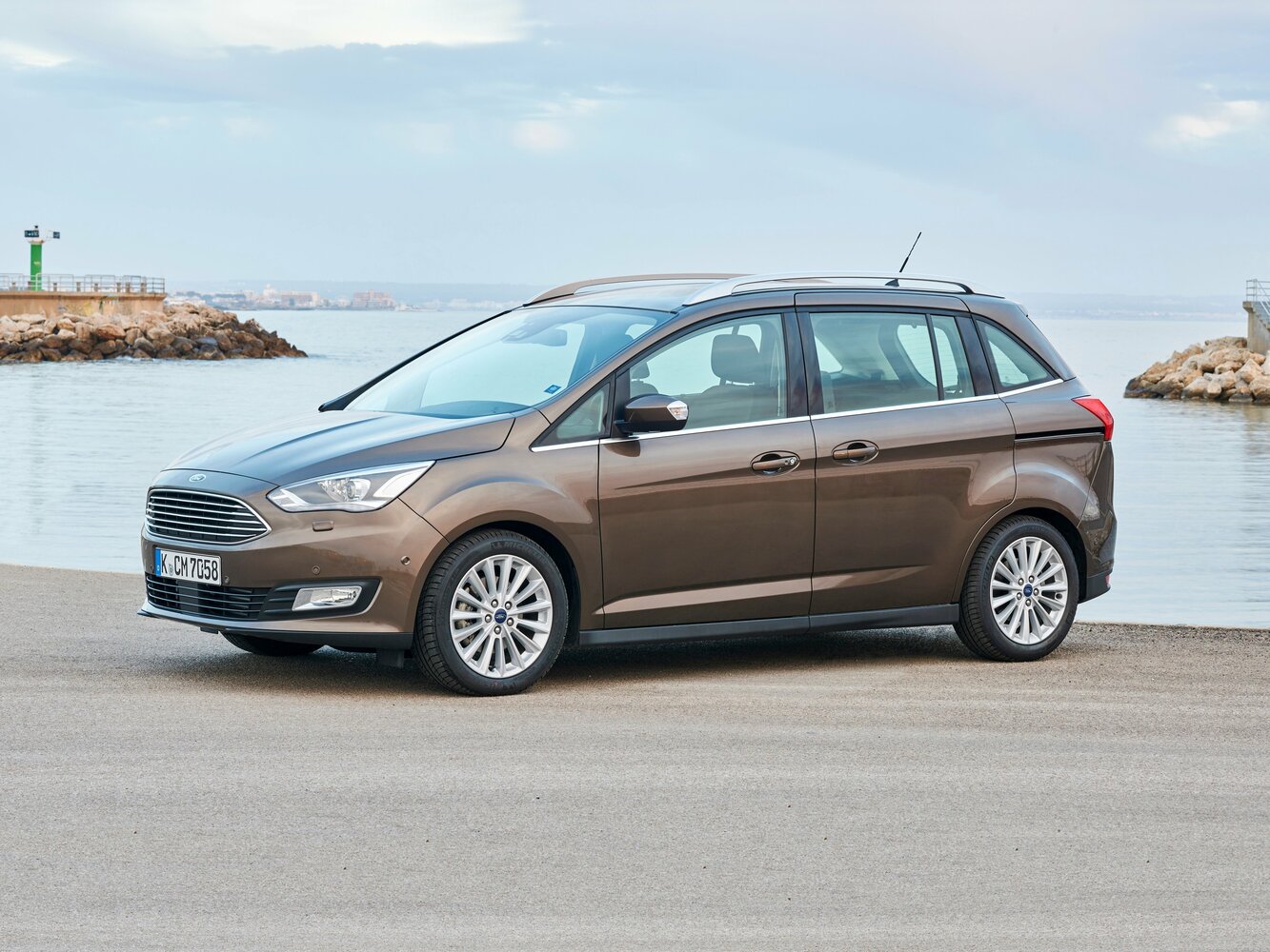 Ford C-MAX II Рестайлинг (2015–2019) · Grand 1.5 MT (182 л.с.)