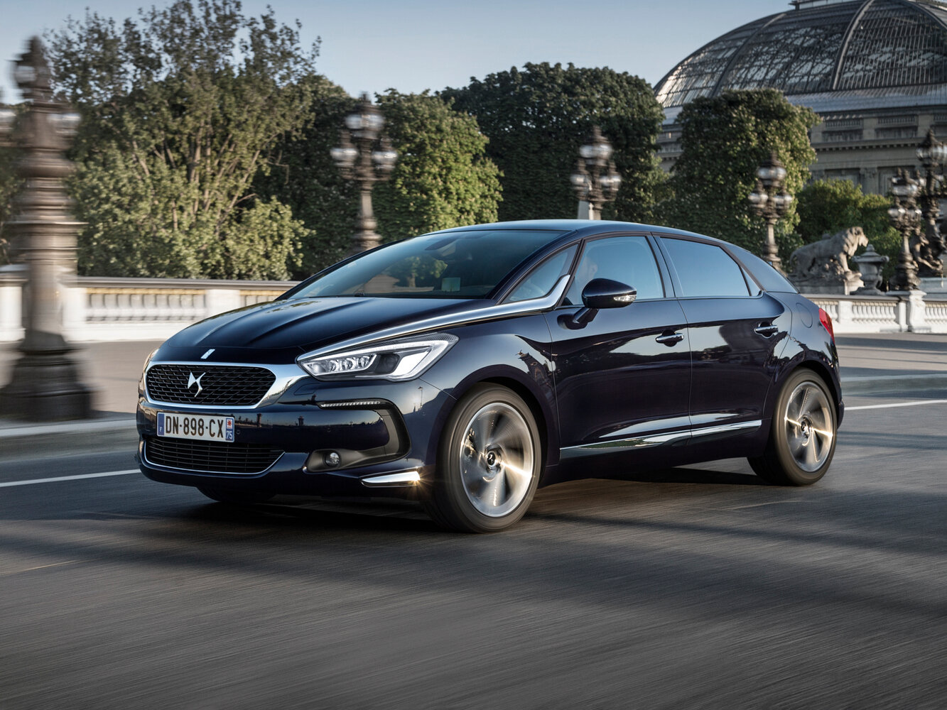 DS 5 (2015–2018) · 1.6 MT (200 л.с.)