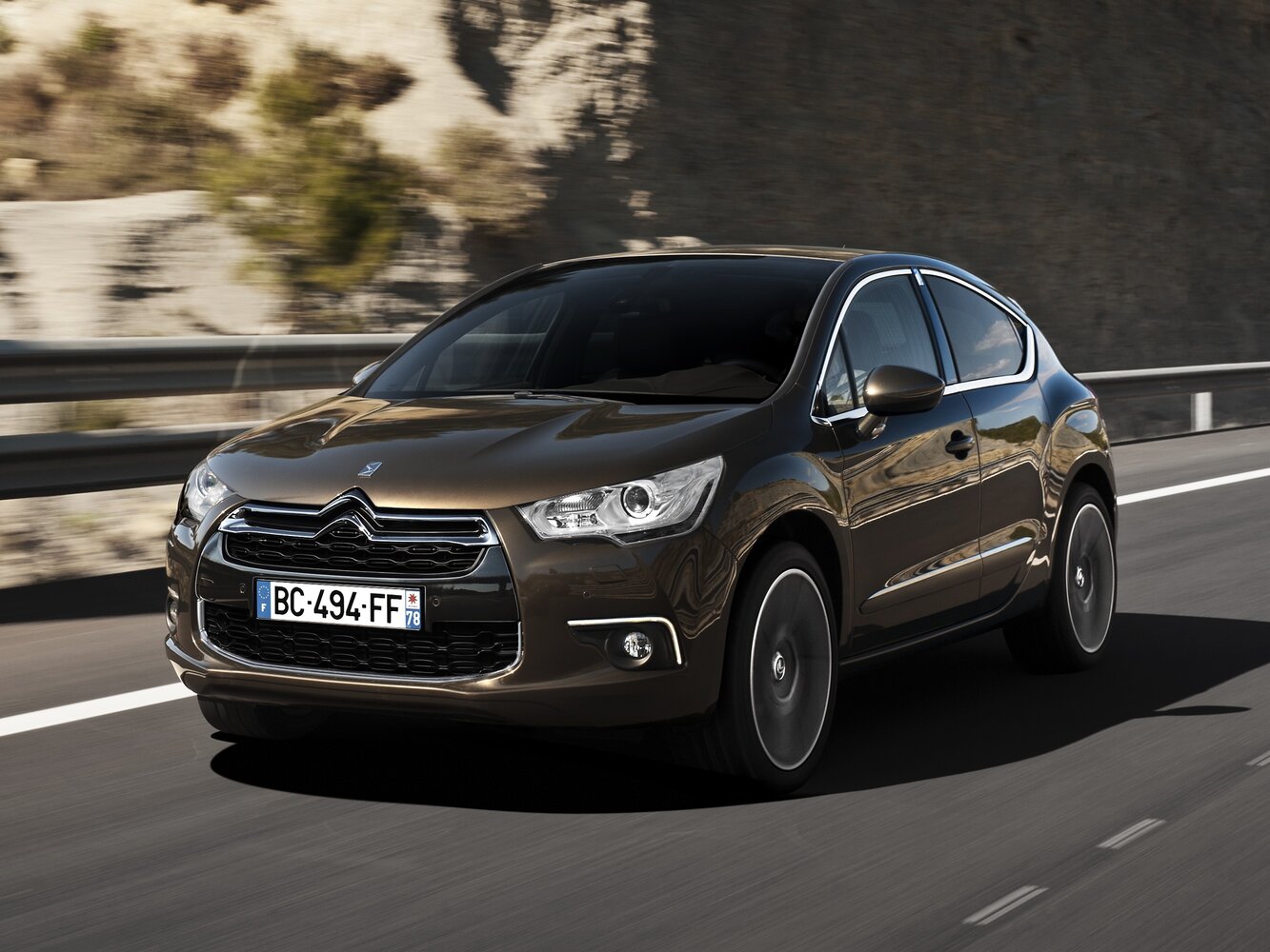 DS 4 I (2015–2015) · 1.6 MT (120 л.с.)