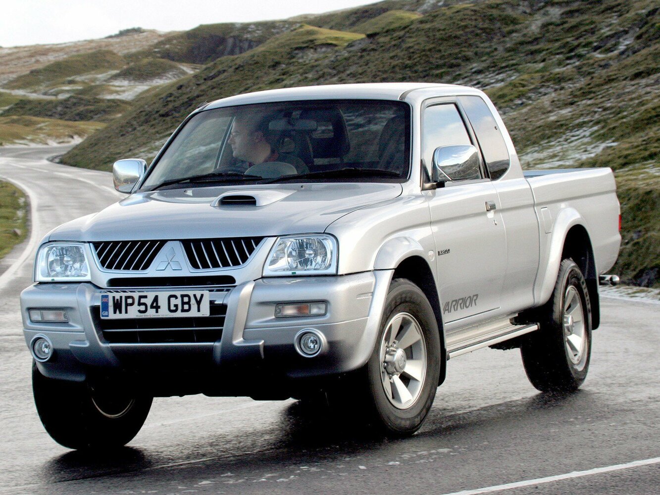 Mitsubishi L200 III Рестайлинг (2004–2006) · 2.5d AT (136 л.с.) 4WD