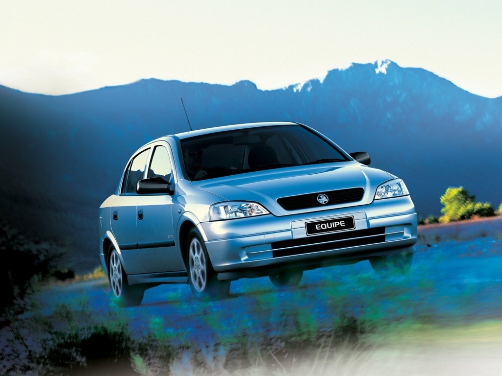 Holden Astra IV (TS) (1999–2004) · 1.8 MT (122 л.с.)
