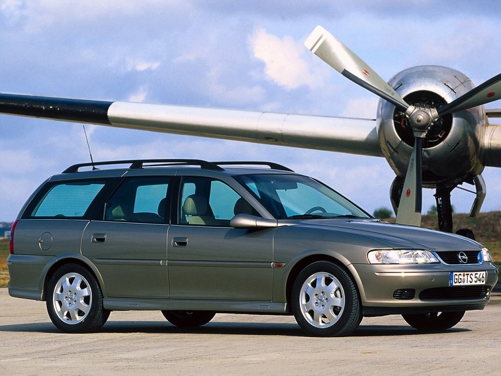 Opel Vectra B Рестайлинг (1999–2002) · 2.6 AT (170 л.с.)