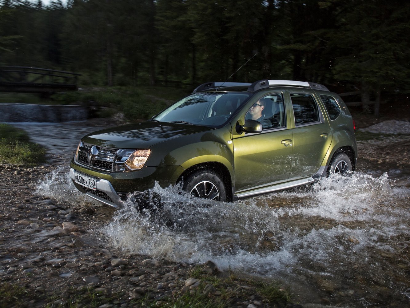 Renault Duster I Рестайлинг (2015–2021) · 2.0 MT (143 л.с.) 4WD