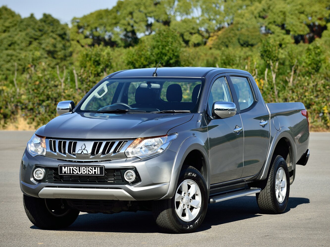 Mitsubishi Triton V (2015–2018) · 2.5d MT (136 л.с.) 4WD