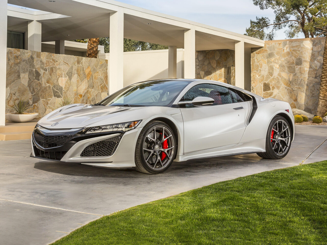 Acura NSX II (2015–2022) · 3.5hyb AMT (573 л.с.) 4WD