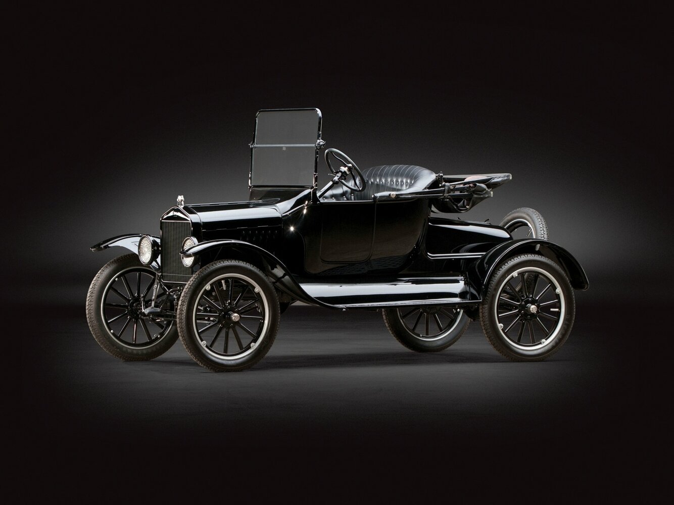 Ford Model T (1908–1927) · 2.9 MT (20 л.с.)