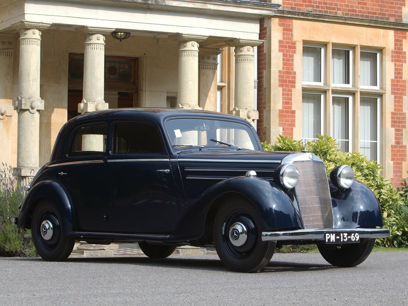 Mercedes-Benz W136 (1936–1955) · 1.8 MT (40 л.с.)