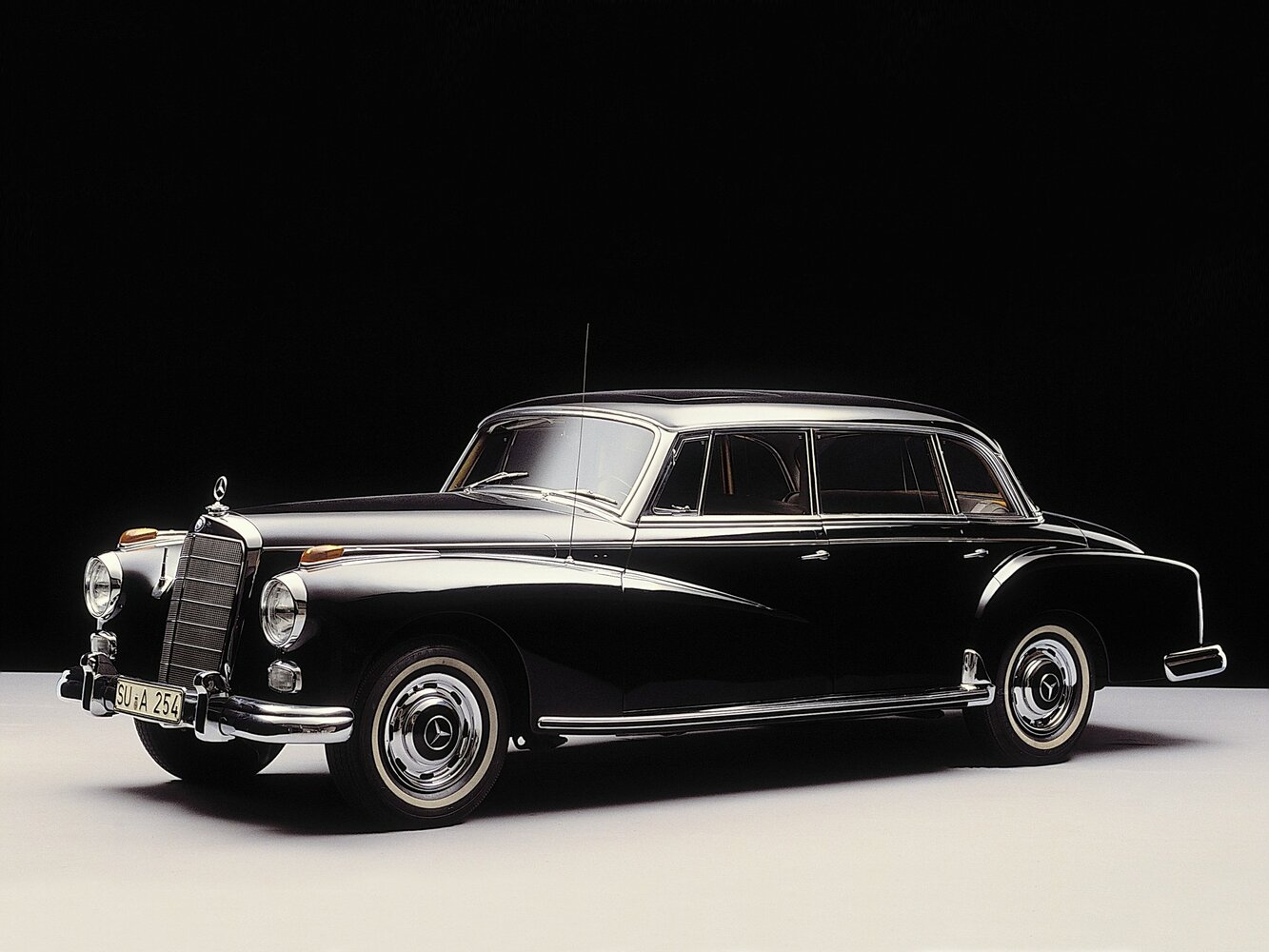 Mercedes-Benz W189 (1957–1962) · 3.0 AT (160 л.с.)