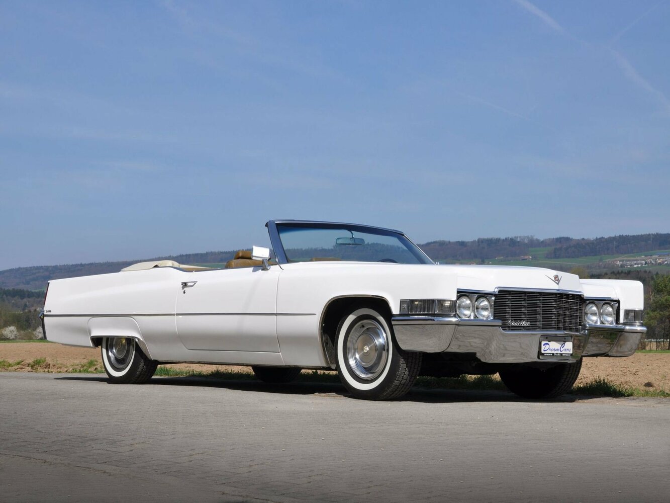 Cadillac DeVille III (1965–1970) · 7.7 AT (375 л.с.)