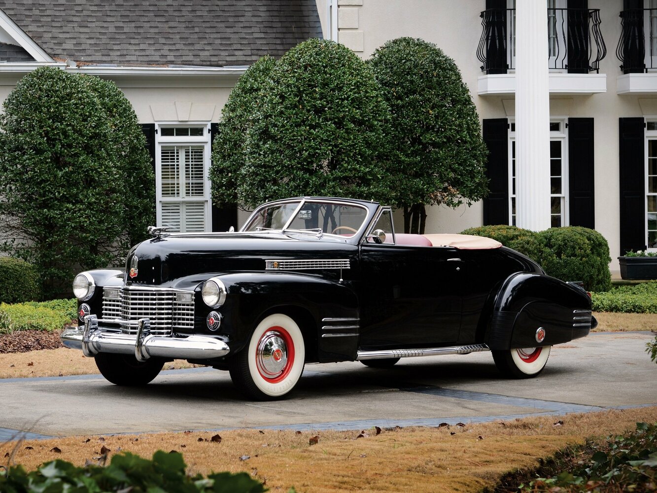 Cadillac Series 62 I (1940–1941) · 5.7 MT (150 л.с.)