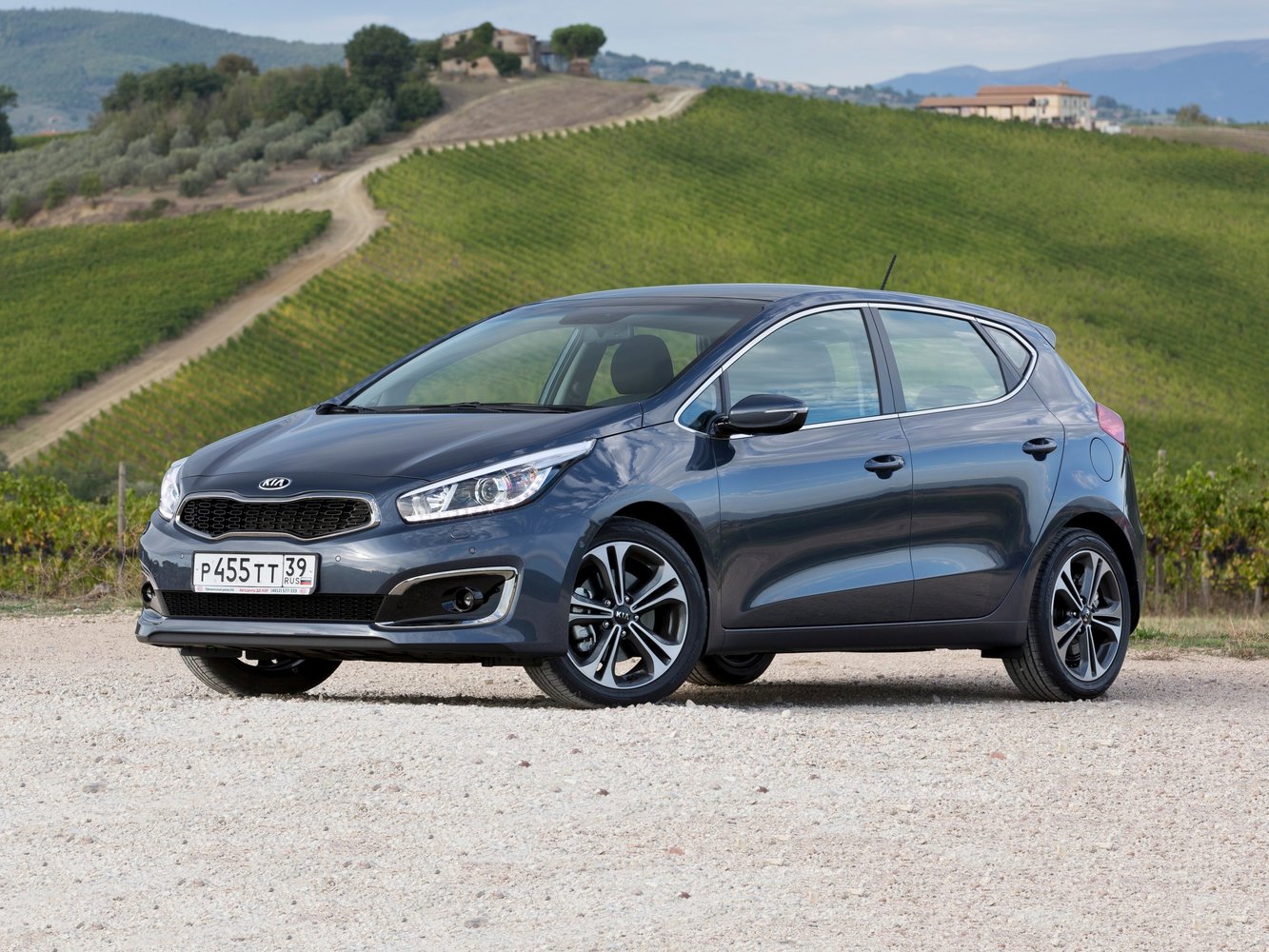 Kia Ceed II Рестайлинг (2015–2018) · 1.6 AT (130 л.с.)