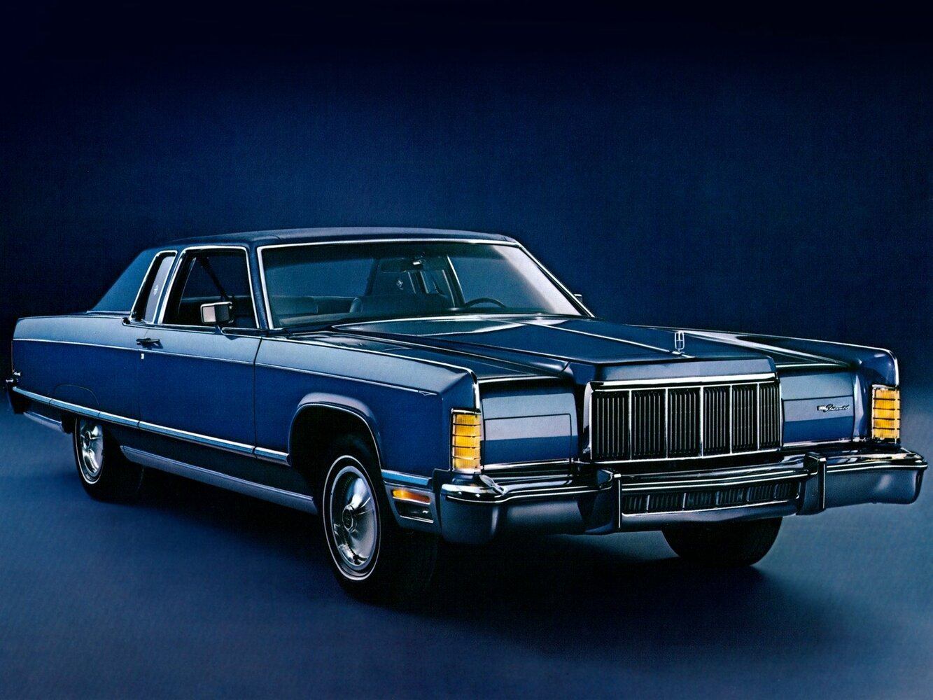 Lincoln Continental V (1970–1979) · 7.5 AT (365 л.с.)