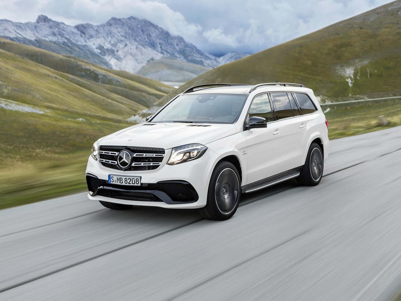 Mercedes-Benz GLS AMG I (X166) (2015–2019) · 63 AMG 5.5 AT (585 л.с.) 4WD