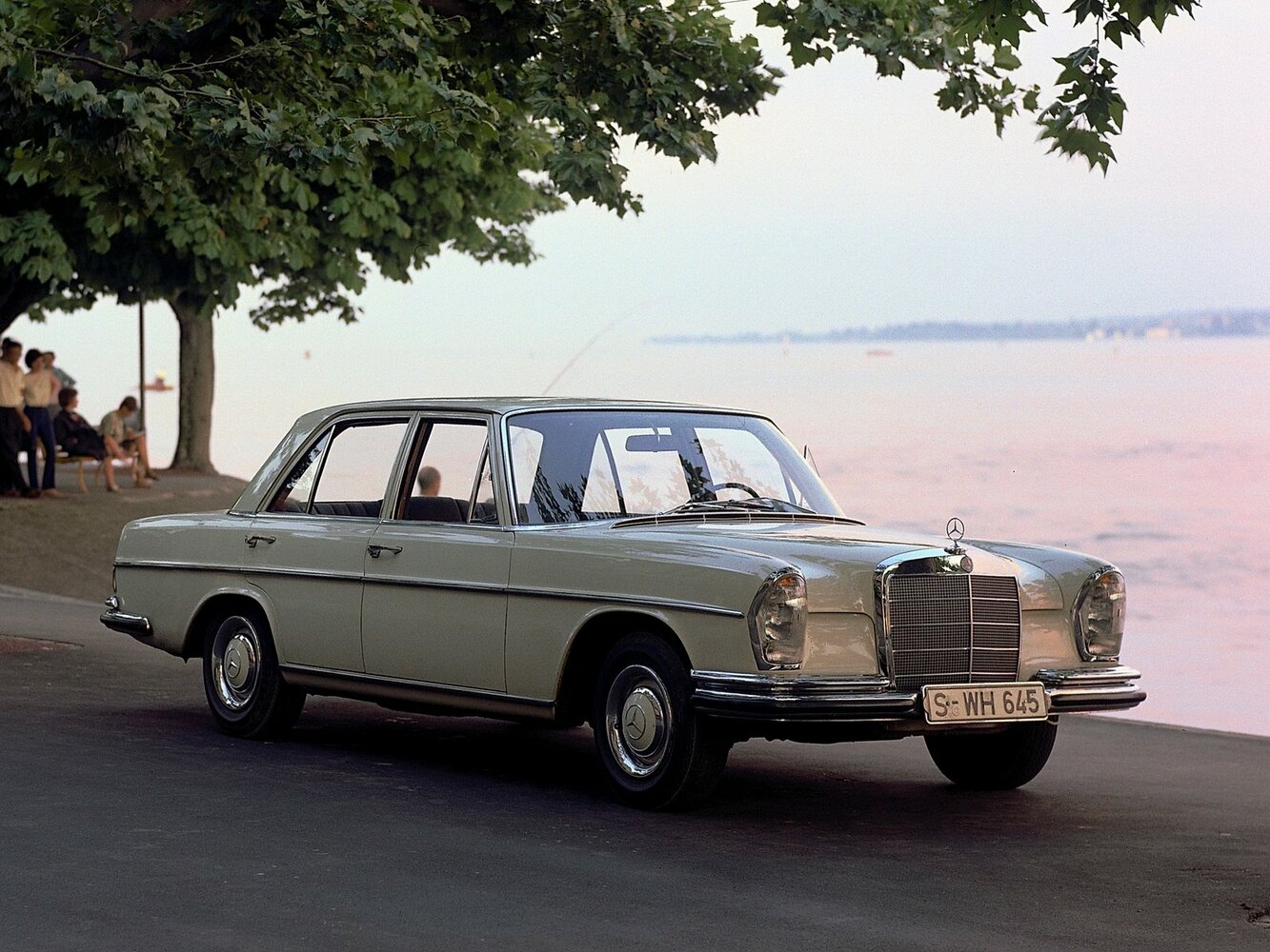 Mercedes-Benz W108 (1965–1972) · 2.8 MT (140 л.с.)