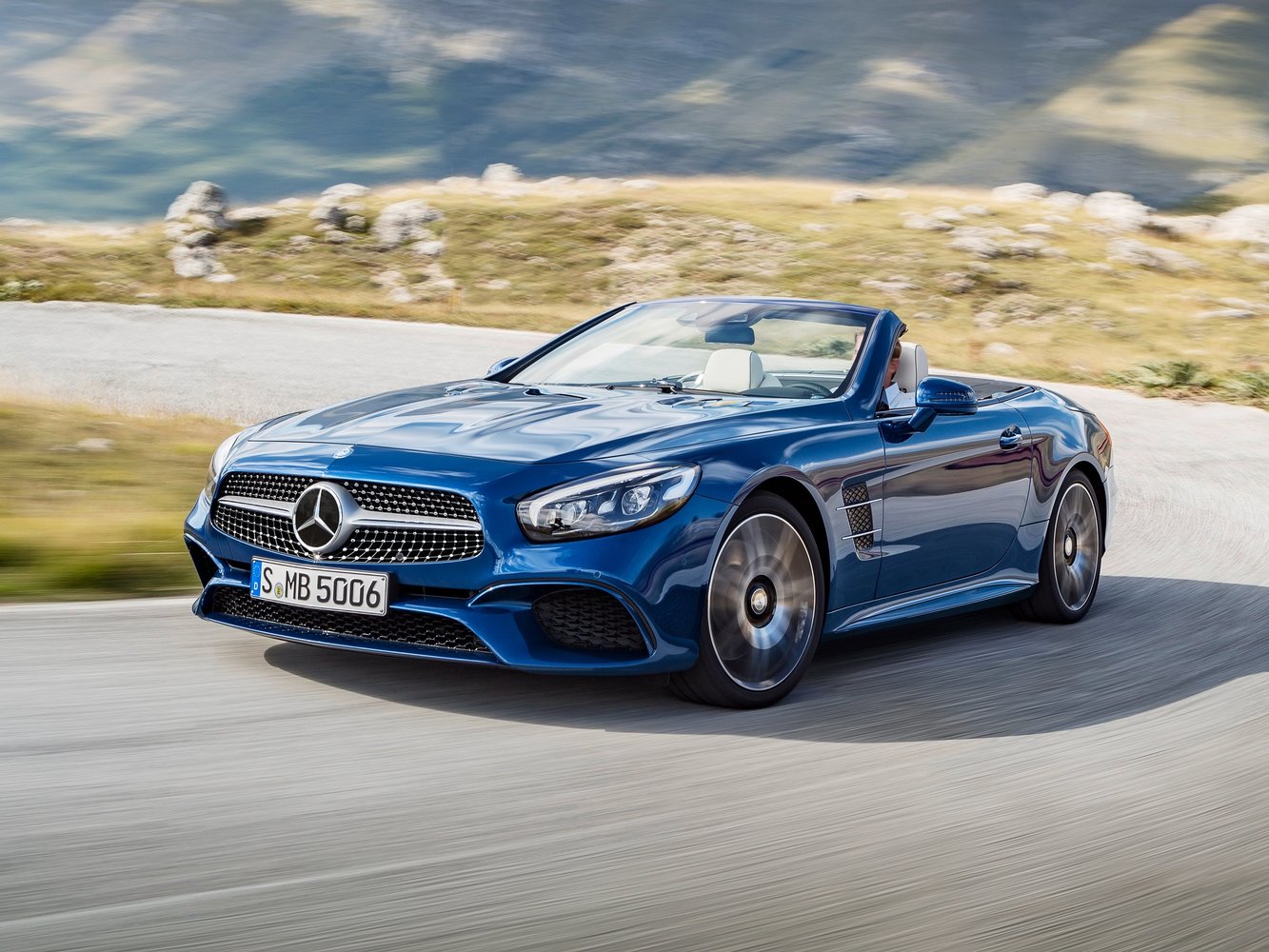 Mercedes-Benz SL-Класс VI (R231) Рестайлинг (2016–2020) · 500 4.7 AT (455 л.с.)