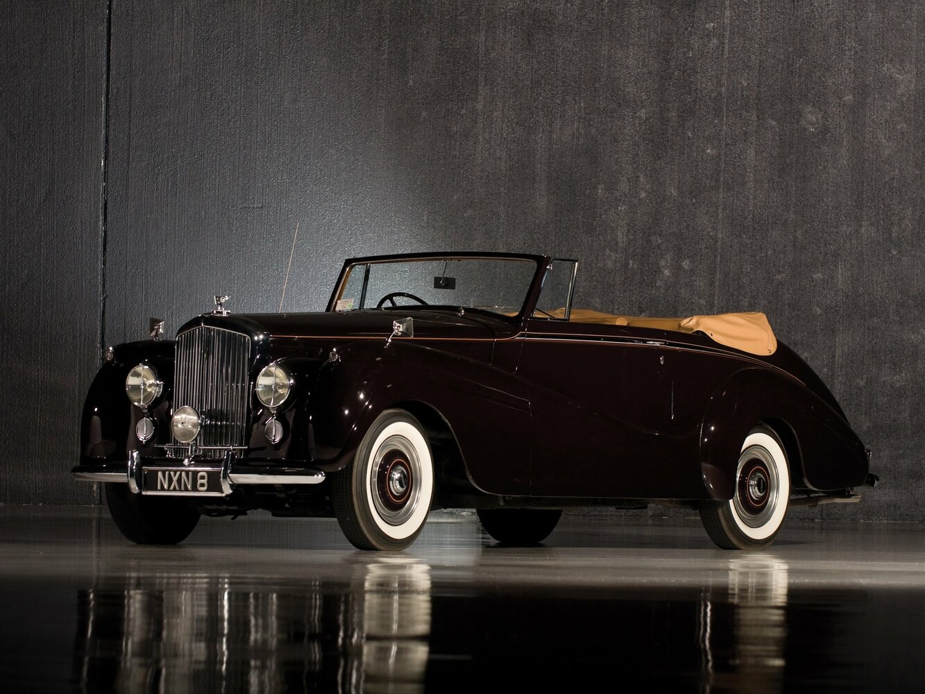Bentley R Type (1952–1955) · 4.6 AT (130 л.с.)