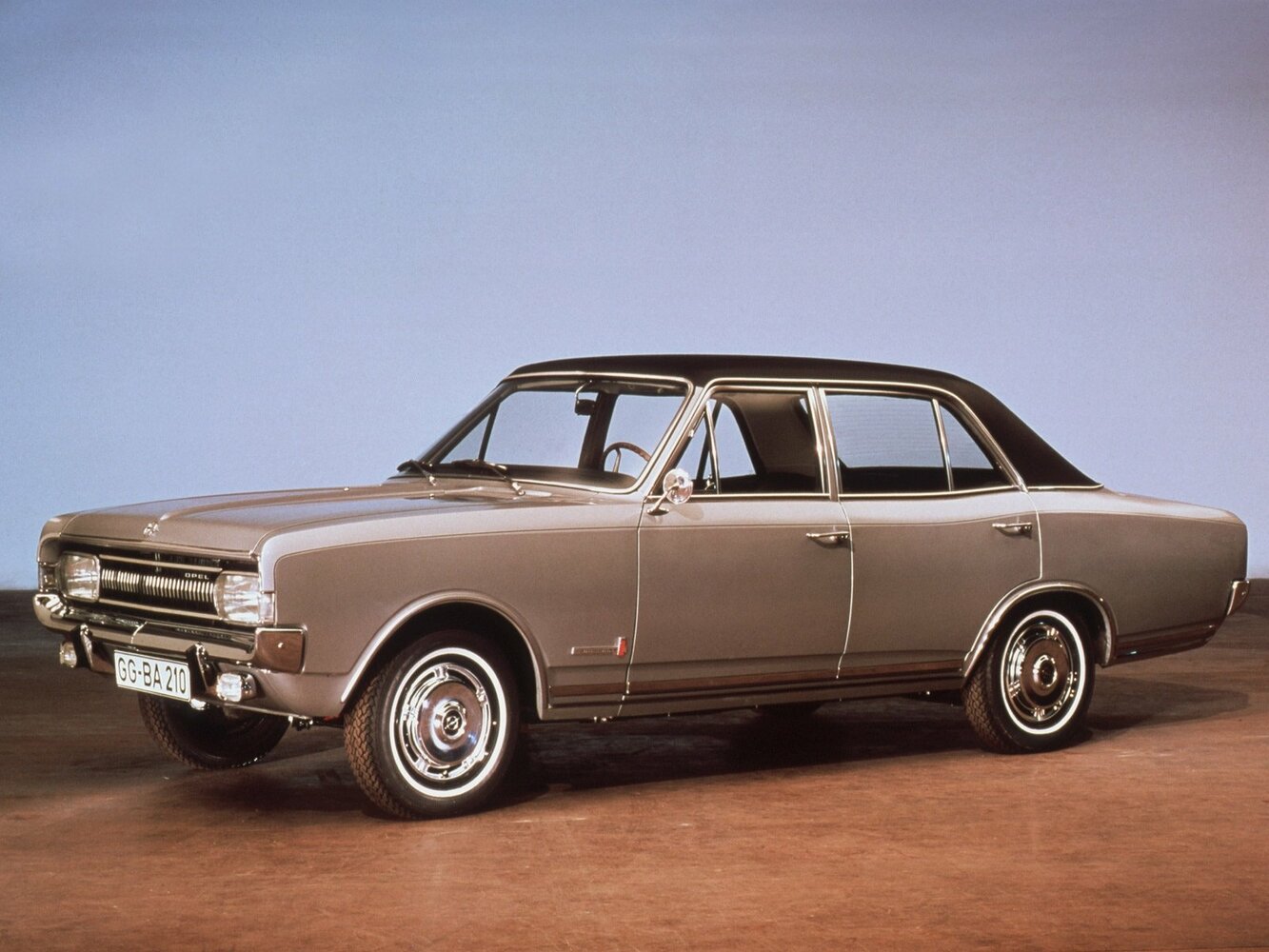 Opel Commodore A (1967–1971) · 2.2 MT (95 л.с.)
