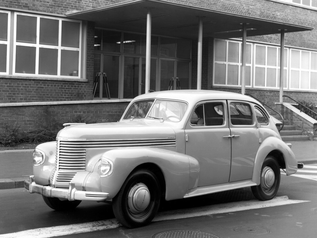 Opel Kapitan I (1938–1950) · 2.5 MT (54 л.с.)