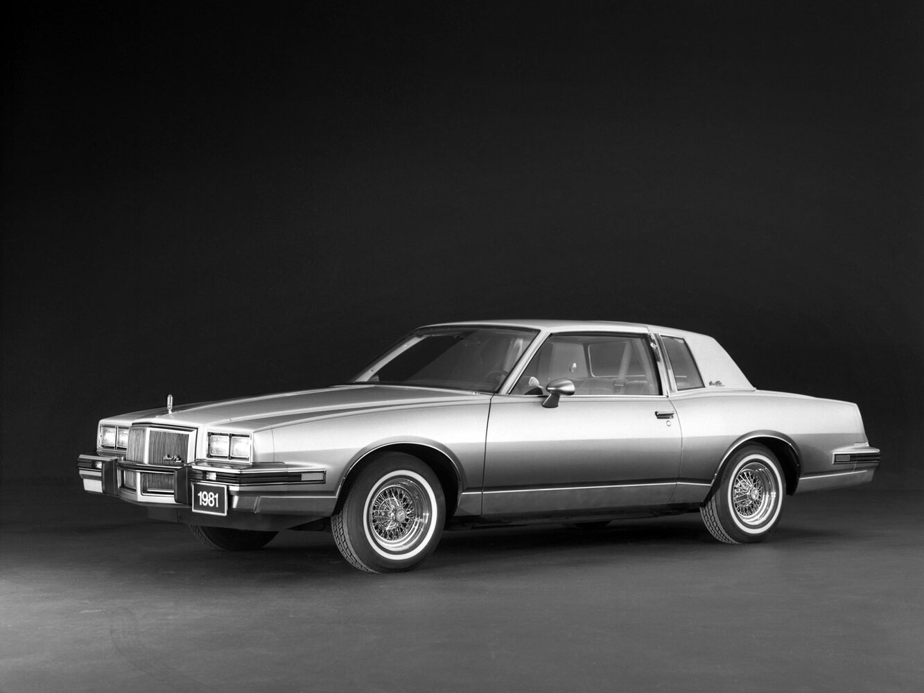 Pontiac Grand Prix IV (1978–1987) · 5.0 AT (160 л.с.)
