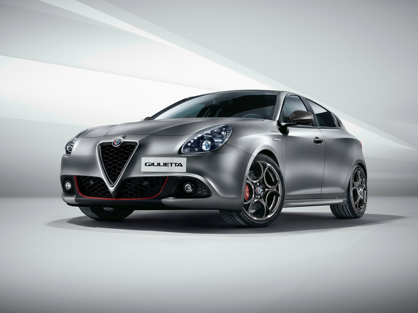 Alfa Romeo Giulietta III Рестайлинг (2016–2020) · 1.7 AMT (240 л.с.)