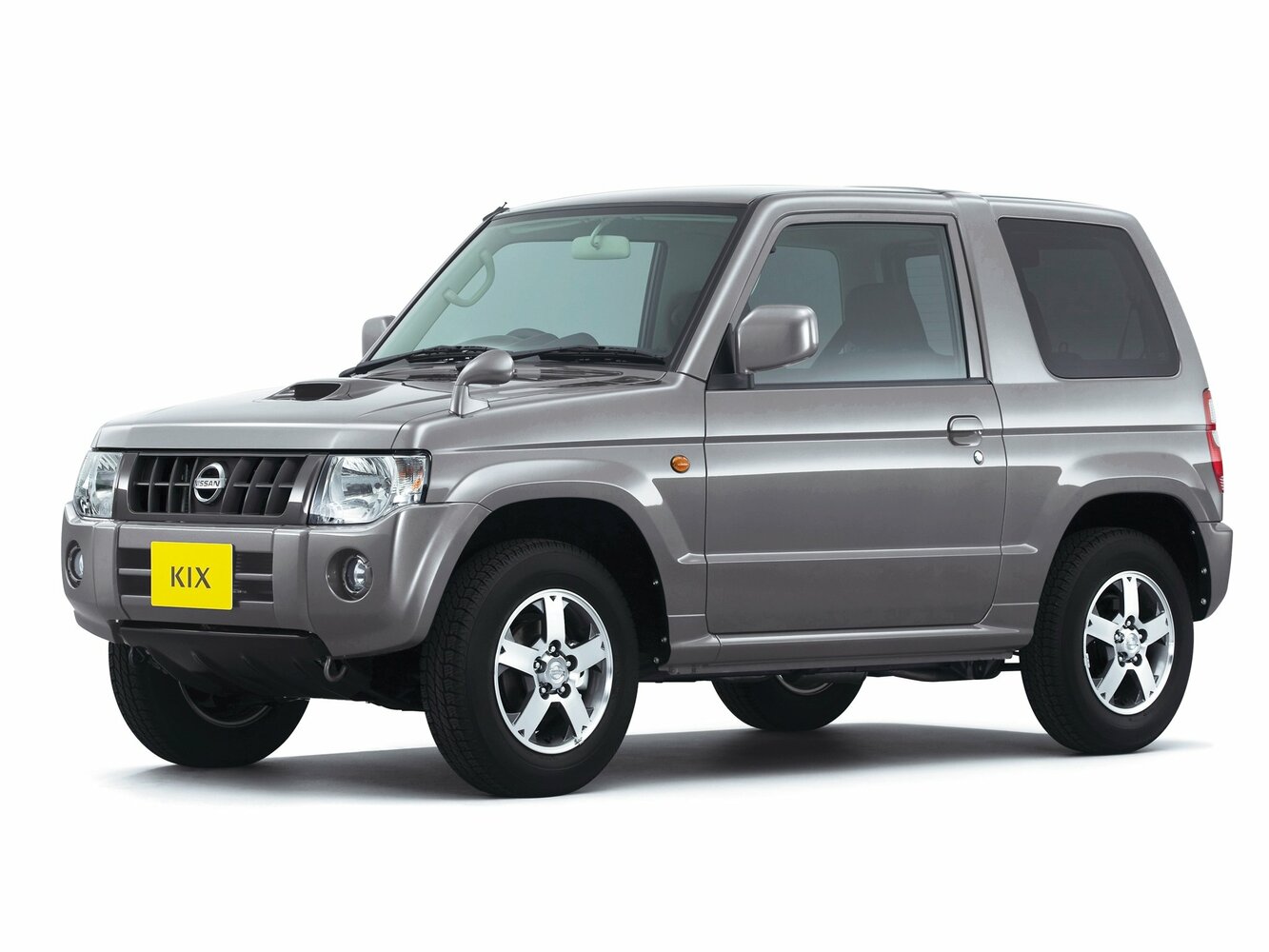 Nissan Kix (2008–2012) · 0.7 AT (64 л.с.) 4WD
