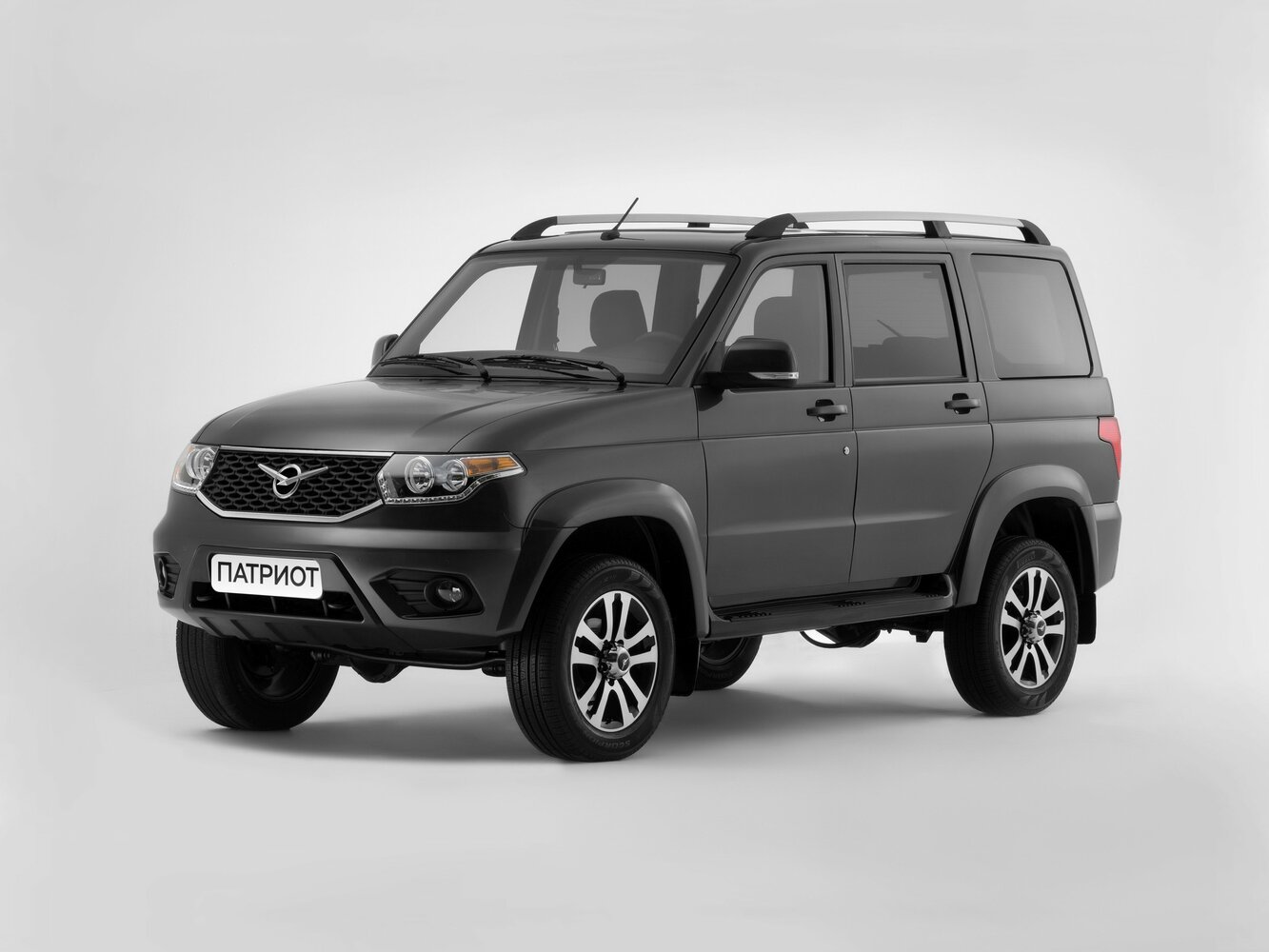 УАЗ Patriot I Рестайлинг 3 (2016–2026) · 2.7 MT (135 л.с.) 4WD