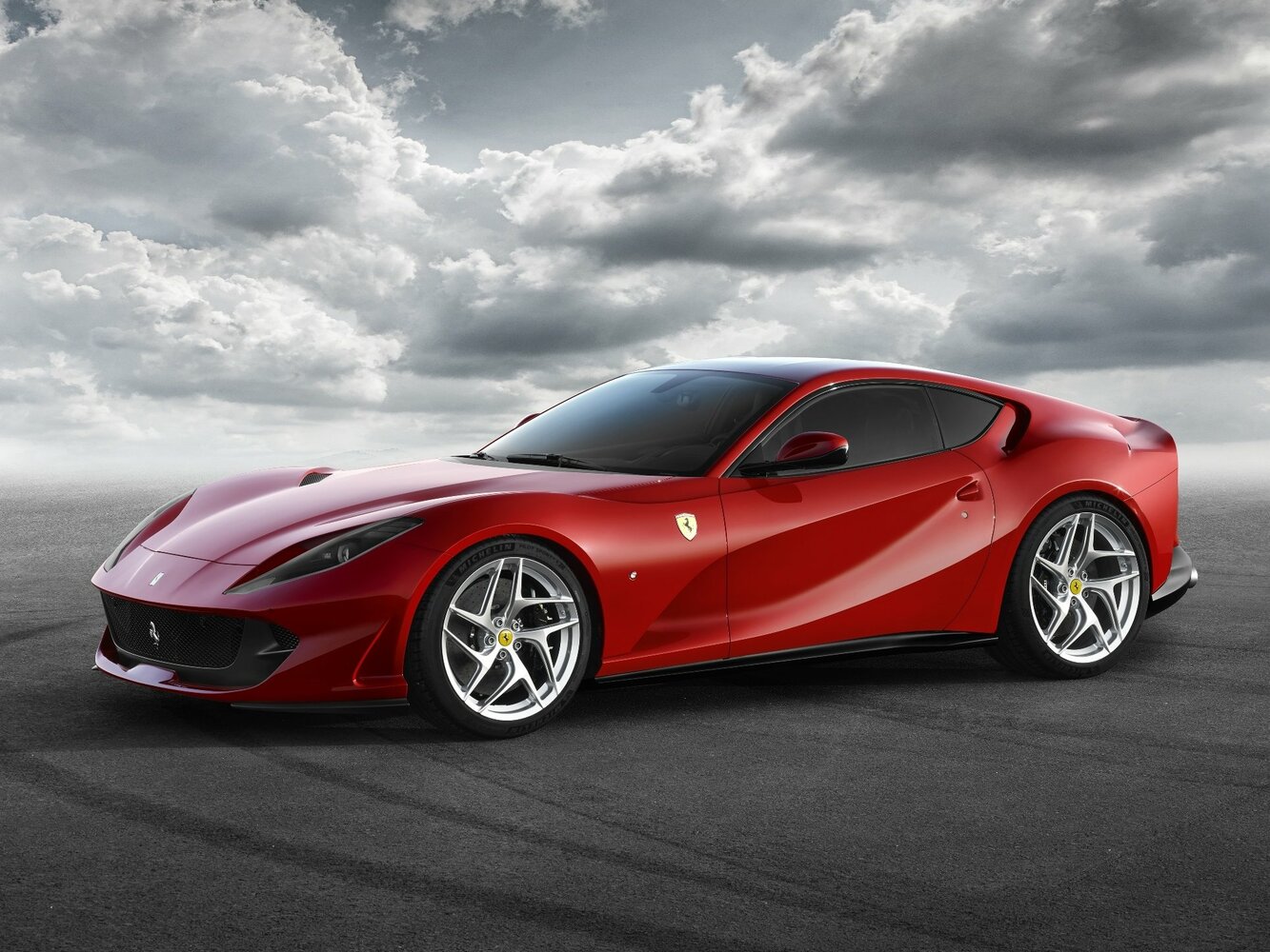 Ferrari 812 (2017–2024) · Superfast 6.5 AMT (800 л.с.)