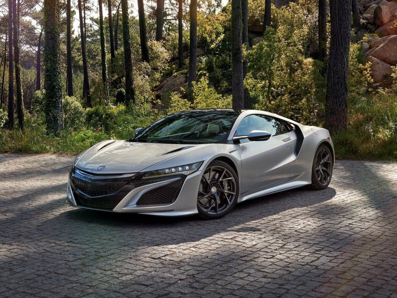 Honda NSX II (2016–2022) · 3.5hyb AMT (581 л.с.) 4WD