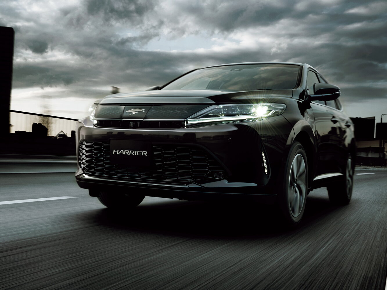 Toyota Harrier III (XU60) Рестайлинг (2017–2020) · 2.0 AT (231 л.с.)