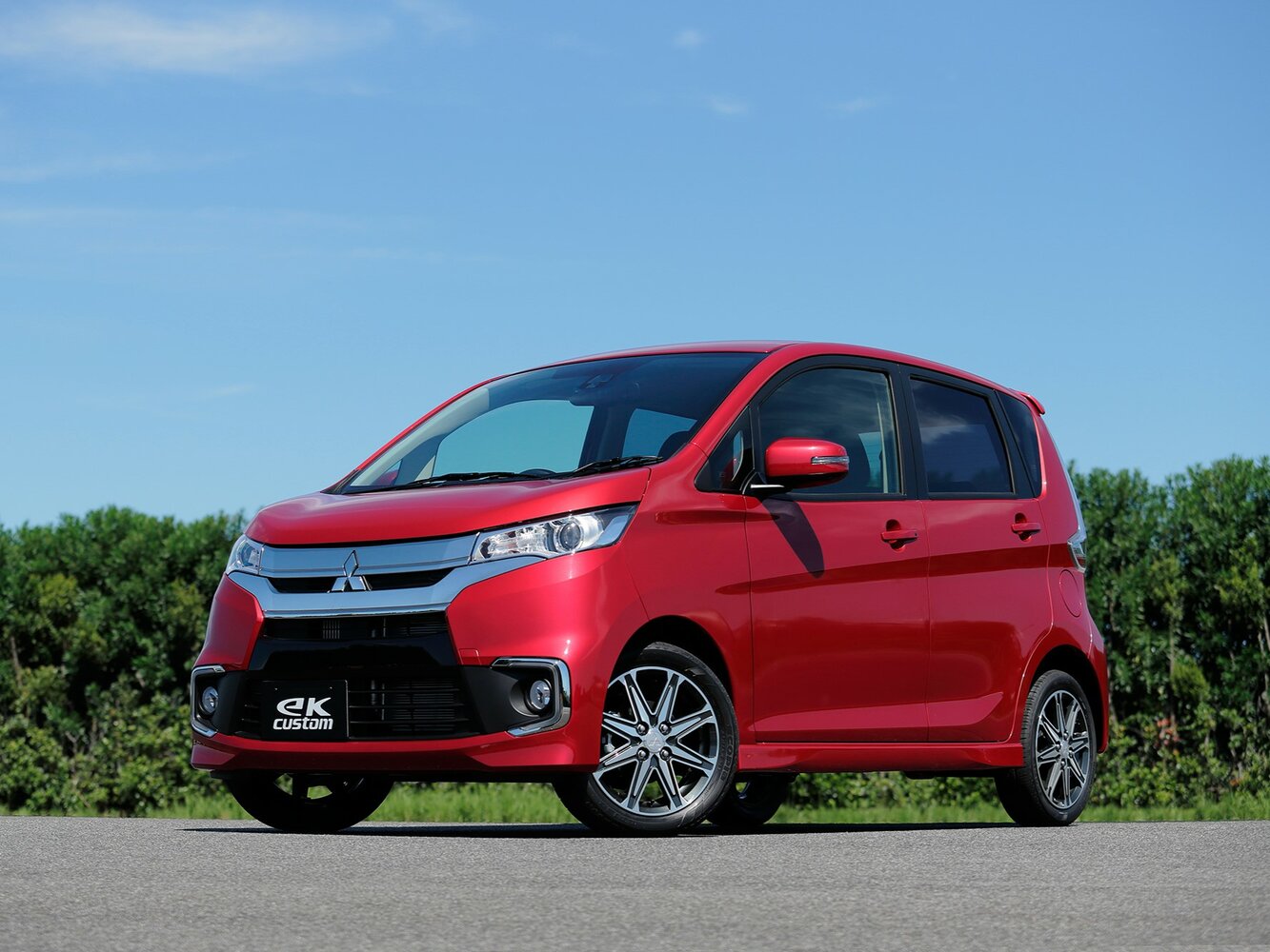 Mitsubishi eK Custom I Рестайлинг (2015–2019) · 0.7 CVT (64 л.с.) 4WD