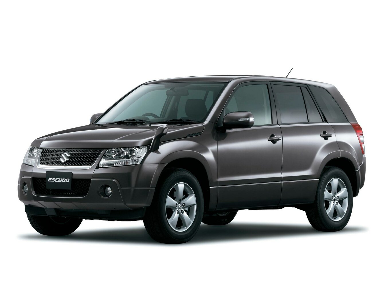 Suzuki Escudo III Рестайлинг (2012–2017) · 2.4 MT (166 л.с.) 4WD