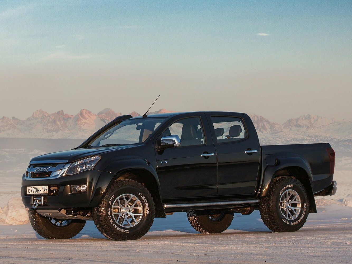 Arctic Trucks AT35 2.5d MT (163 л.с.) 4WD