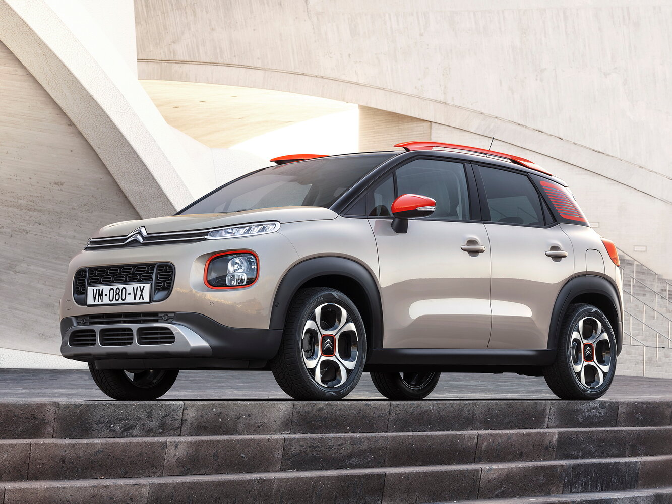 Citroen C3 Aircross I (2017–2021) · 1.6d MT (92 л.с.)