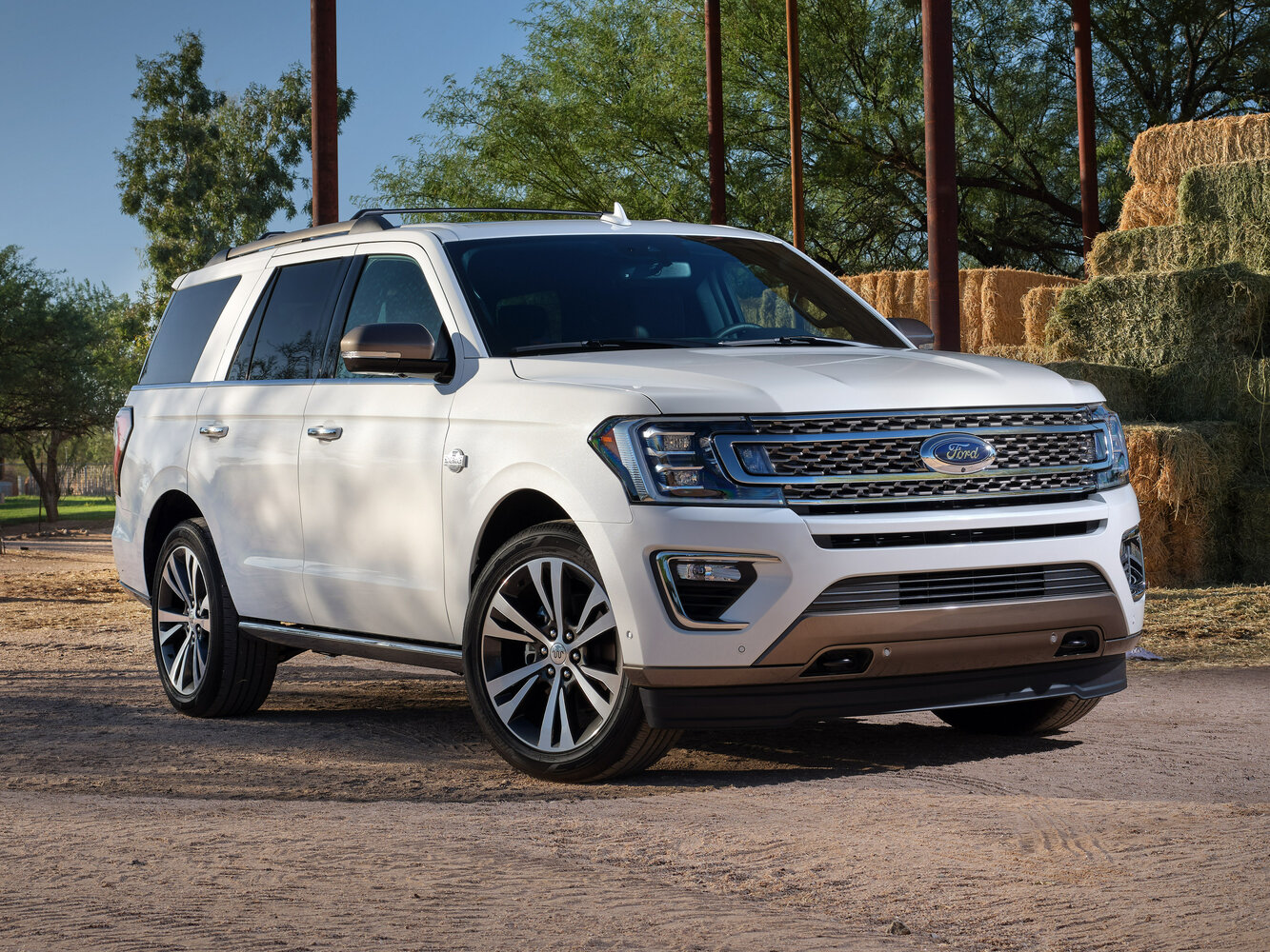 Ford Expedition IV (2017–2022) · 3.5 AT (380 л.с.) 4WD