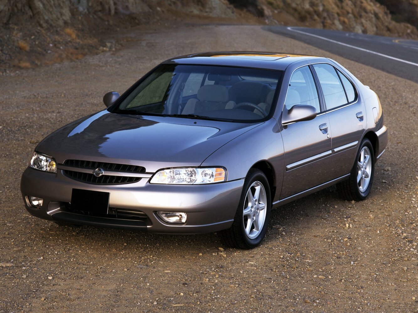 Nissan Altima II (L30) Рестайлинг (1999–2001) · 2.4 MT (157 л.с.)