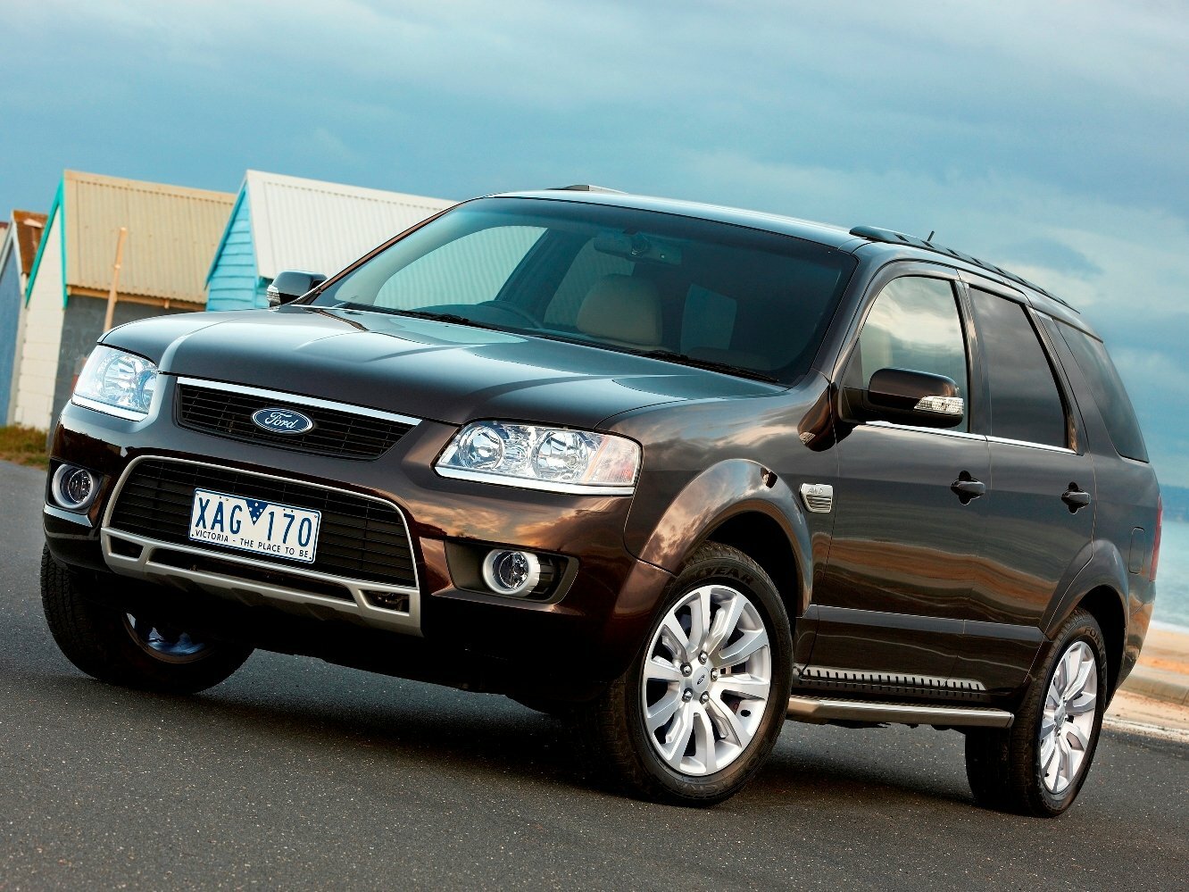 Ford Territory SY Рестайлинг (2009–2011) · 4.0 AT (360 л.с.) 4WD